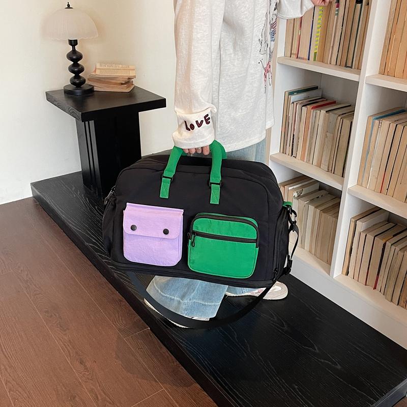 Fashionable Color‑Block Splicing Travel Bag Sports and Fitness Bag Yoga Handbag Suitable for Travel Gym Tourism Weekend Trip and Other Scenes