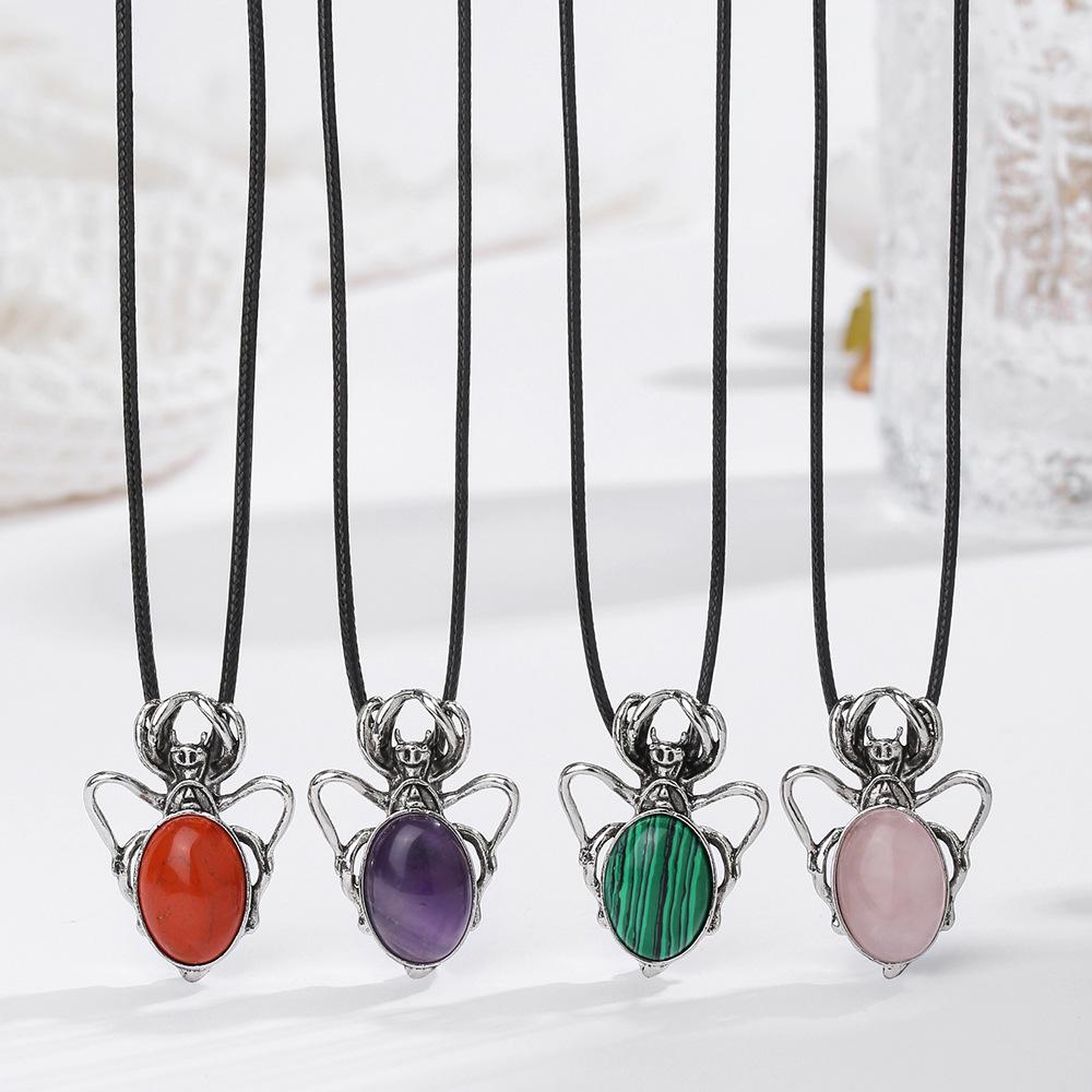 Spider-Shaped Bohemian Amethyst Pendant Necklace with Natural Crystal and Alloy Inlay