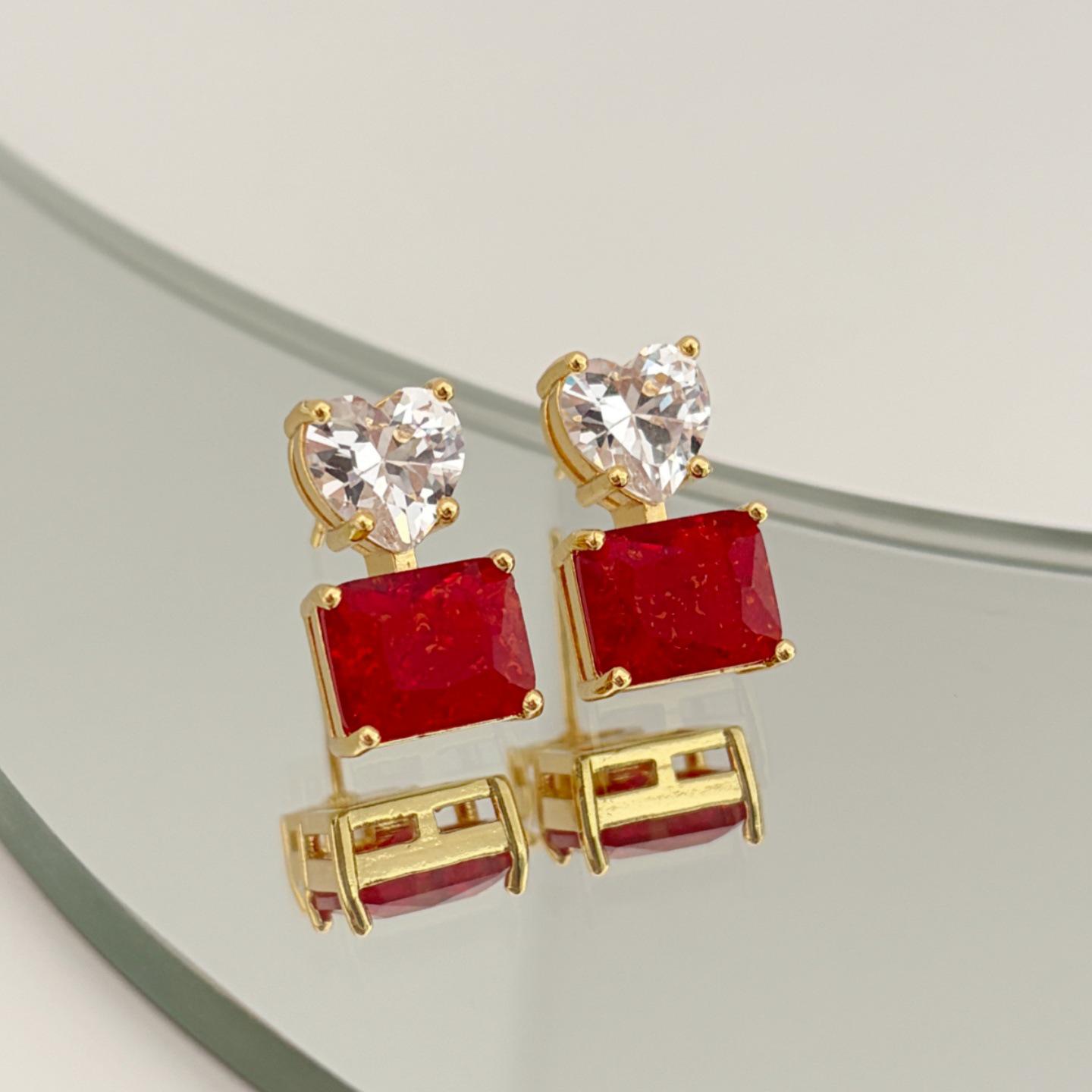 

Элегантные Серьги-Гвоздики с Цирконием Ледяная Трещина - Роскошный Нишевый Дизайн красный