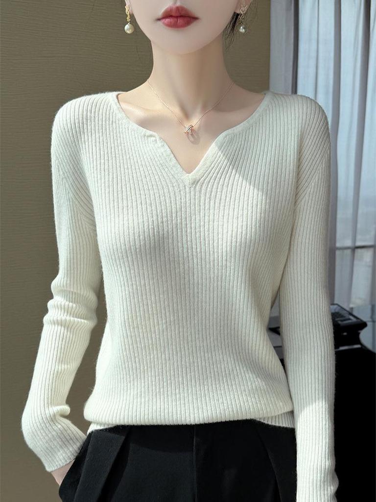 Women's V-Neck Solid Color Knitted Wool Sweater - Loose and Slimming Autumn/Winter Base Layer
