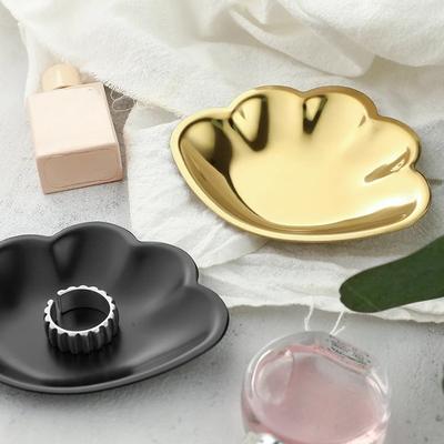 Schöne Plattierung Metallplatten Edelstahl Muschelform Kleine Dekoschale Schmuckorganisator für Frauen