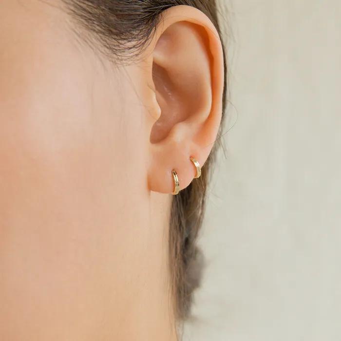 14K Angle Cut One-Touch Earrings (14K Gold) E01