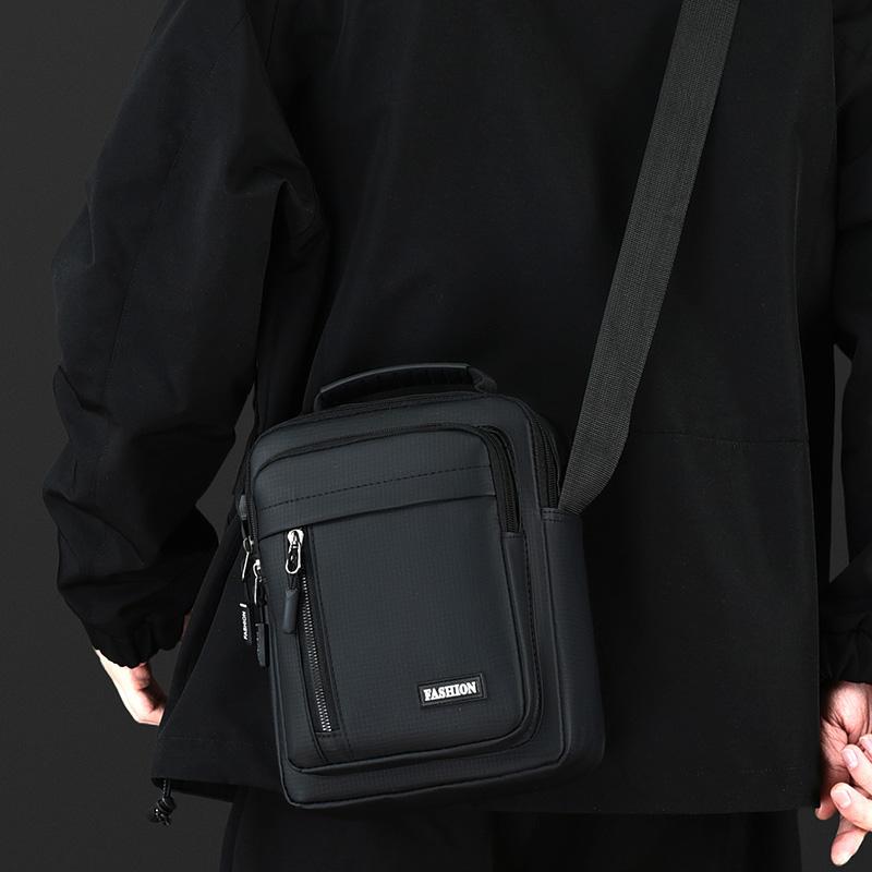 Geantă Messenger Oxford Ușoară pentru Bărbați - Geantă de Umăr Casual la Modă cu Design Elegant