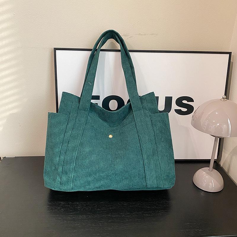 Tote Bag Women's Popular Casual Simple Large-capacity Versatile Shoulder Bag Fashion Contrasting Color Velvet Bag This Year