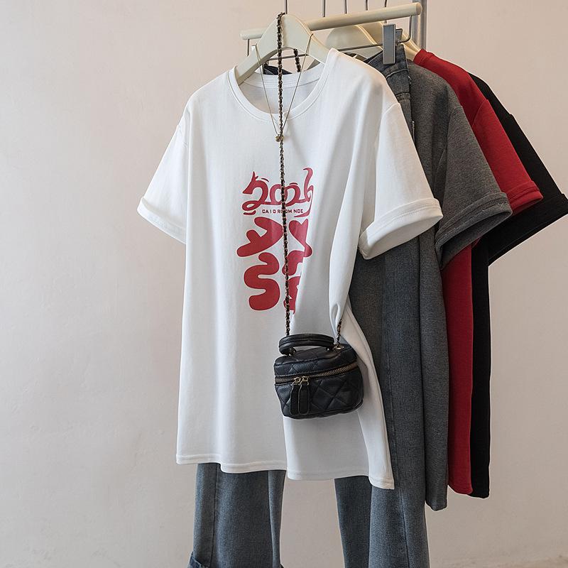 Plus Size Red Mid-Length Wealth Print T-Shirt, Women s Loose Fit, Early Spring 2026 Collection 4XL