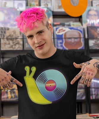 Vinyl Record Snail Mens T-Shirt Funny Turntable Deck LP Music  Cotton Tee