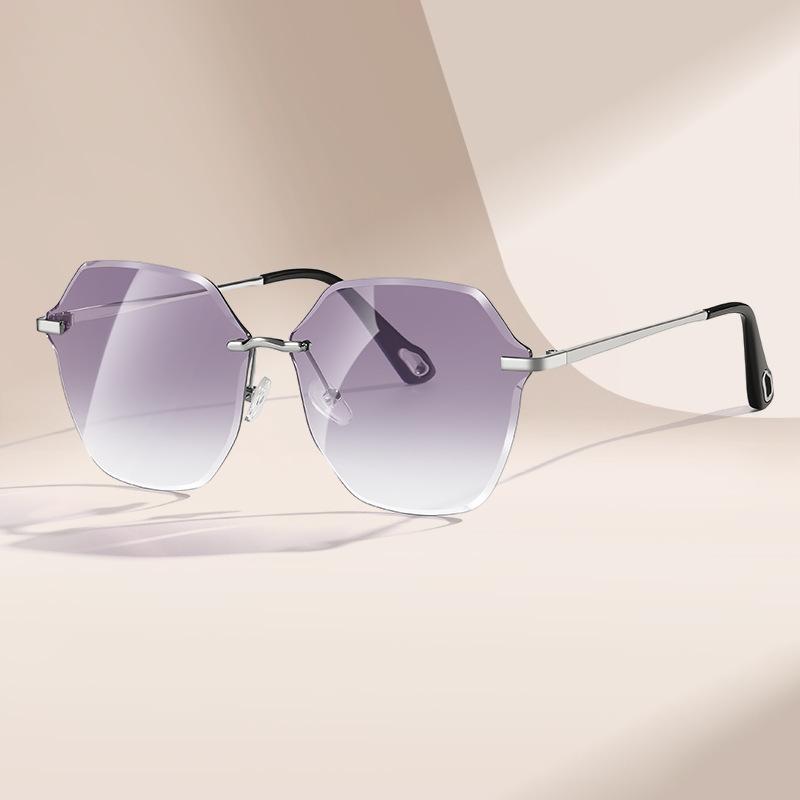 Grey Powder Makeup Temperament Women'S Sunglasses Versatile Anti-Ultraviolet Frameless Gradual Change Sunglasses Women