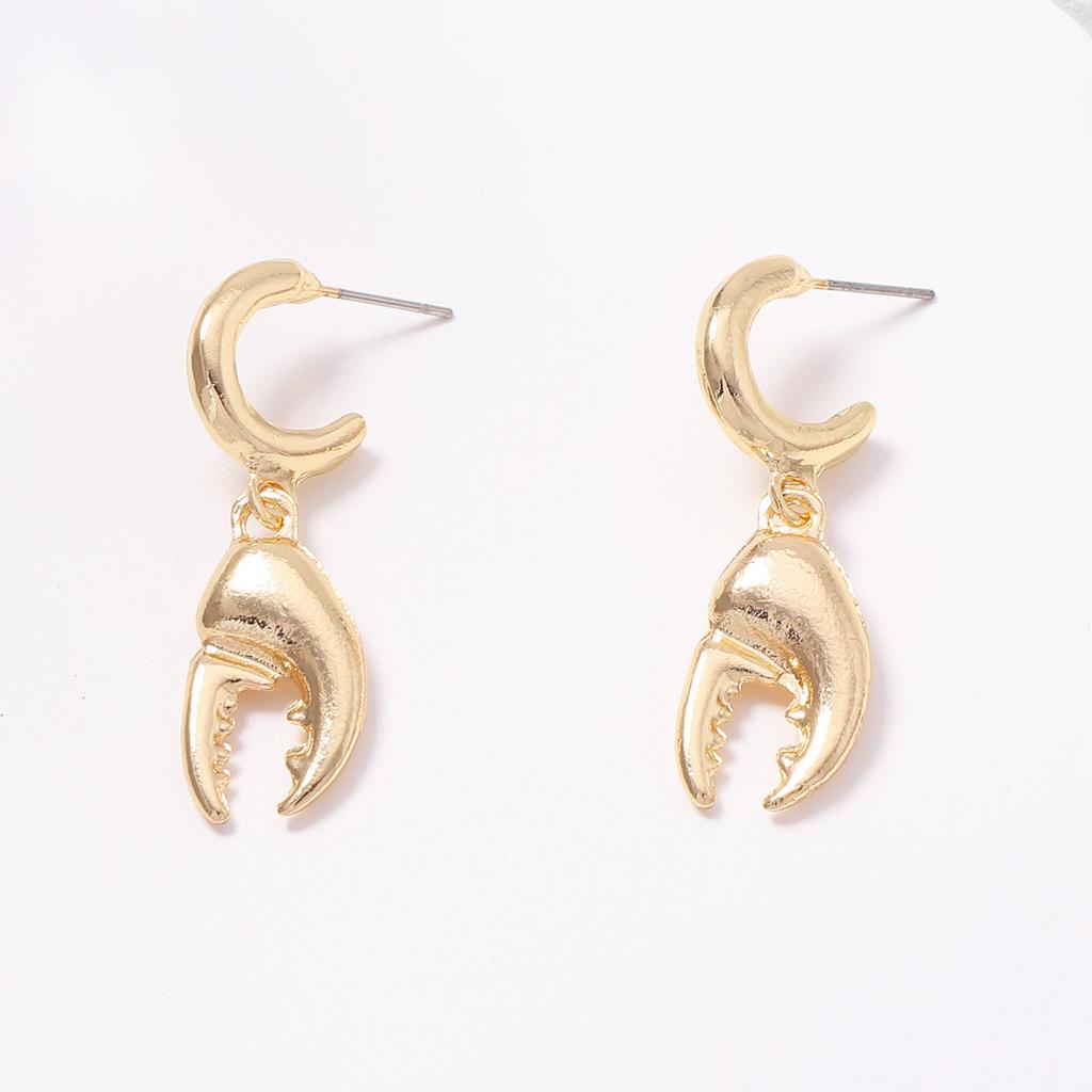 European and American niche fun ocean style metal crab claw earrings simple fashion versatile summer travel women's models