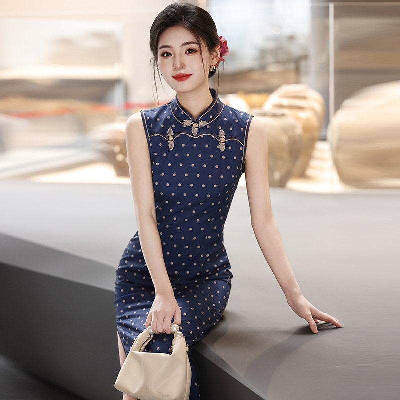 Polka dot blue national style new Chinese sleeveless long improved cheongsam 1011 new women's high-end dress spring and summer