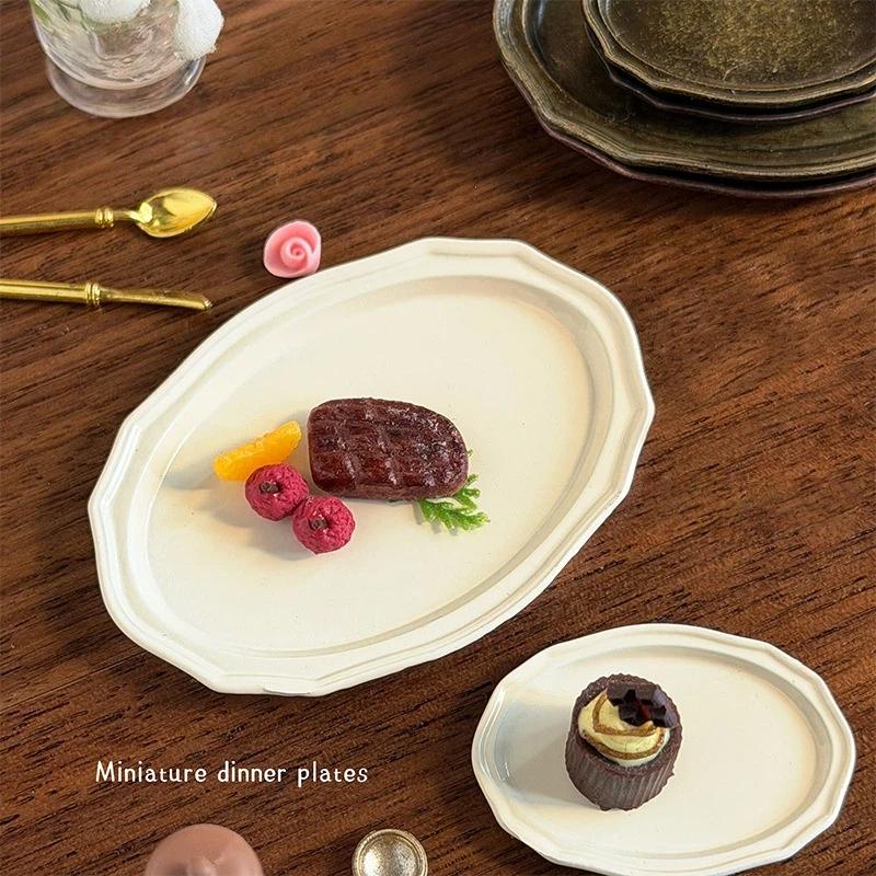 1Pcs Mini Retro Oval Metal Dish 1/12 Dollhouse Miniature Simulation Kitchen Steak Dishes Model Toys For Doll House Accessories