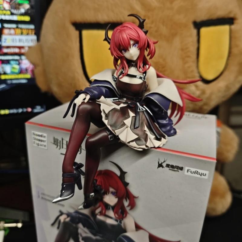 Prepainted Noodle Stopper Figure Arknights Surtr 15cm Game Character Merchandise Desktop Decoration Collection Toy Gifts