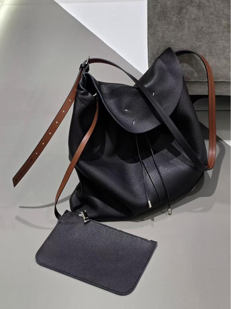 The first layer of cowhide crossbody bag retro large capacity tote bag women's fashion commuter shoulder bag genuine leather