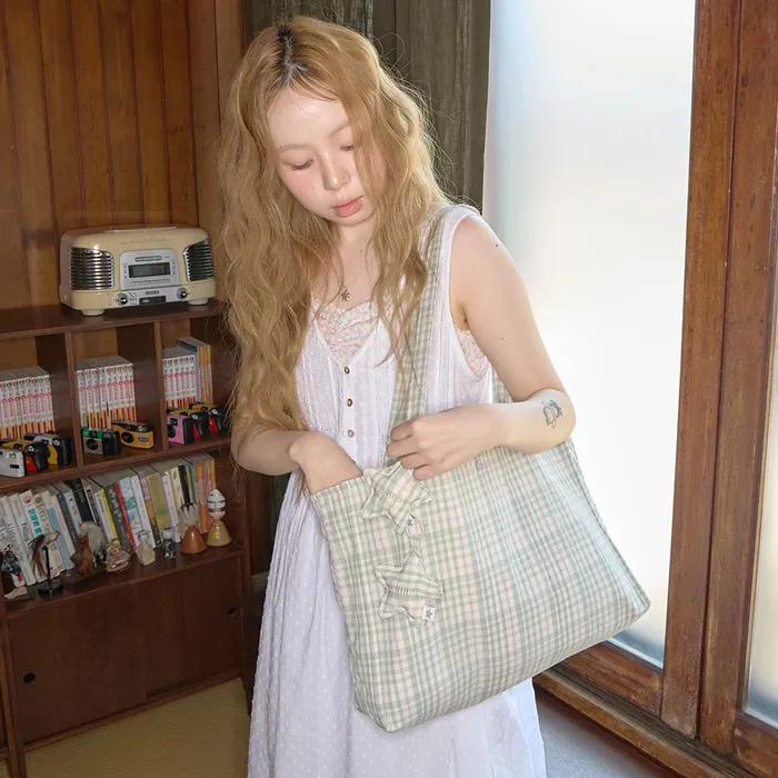 Summer Check Shoulder Bag Green