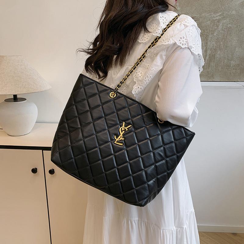 Diamond Lattice Women's Autumn Bag - Korean Style Large Capacity Chain Shoulder Bag for Work Commute