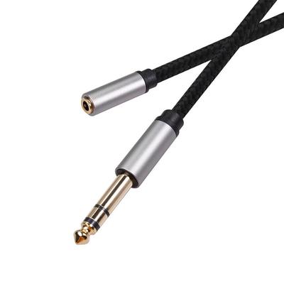 Cabo de Áudio Blindado Banhado a Ouro: Conector Macho 6,35mm para Fêmea 3,5mm com Carcaça de Alumínio e Malha Trançada. Adequado para Guitarras e Órgãos Eletrônicos.