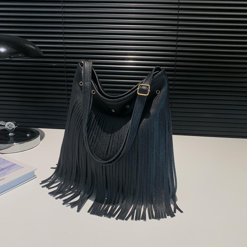 Retro lässige Umhängetasche mit großem Fassungsvermögen, trendige Mode-Schultertasche, Herbst 2025 neu, personalisierte Fransen-Tasche für Damen
