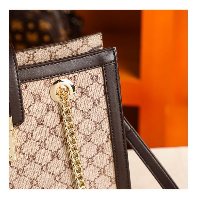 2023 Trendy Fashion Atmospheric Shoulder Bag Large Capacity Versatile Chain Bag Cross-body Carry-on Women's Big Bag