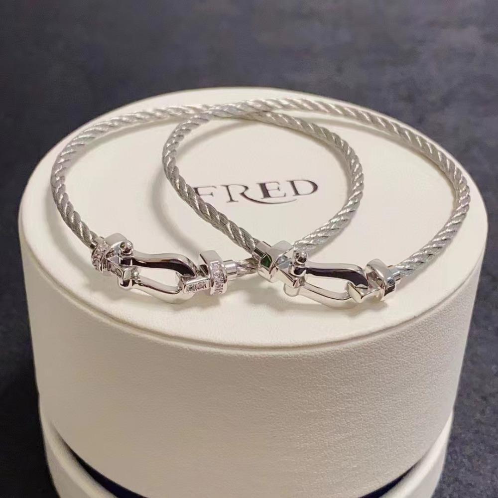 Full Drill with Horse Hoof Large 8-character Couple Bracelet