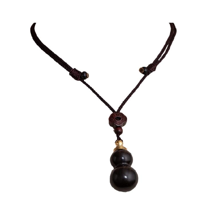 Lightweight Zinc Alloy and Wood Pendant Necklace Featuring Adjustable Chain for Sensitive Skin and Fashion Versatility