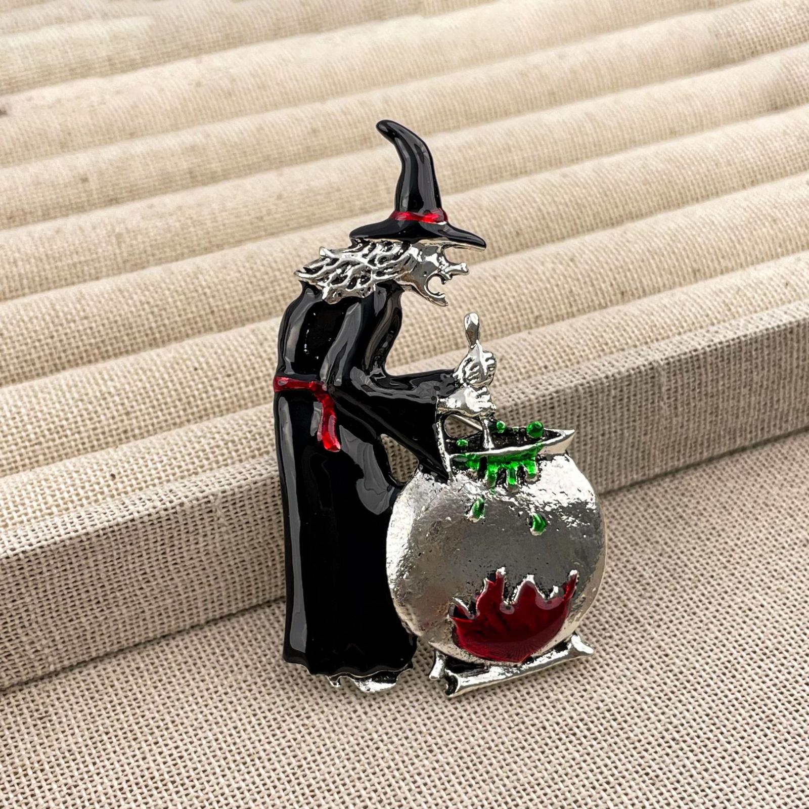 

Мультяшна брошка-пряжка Англійське речення Особистість Форма літери Емальований значок One Size