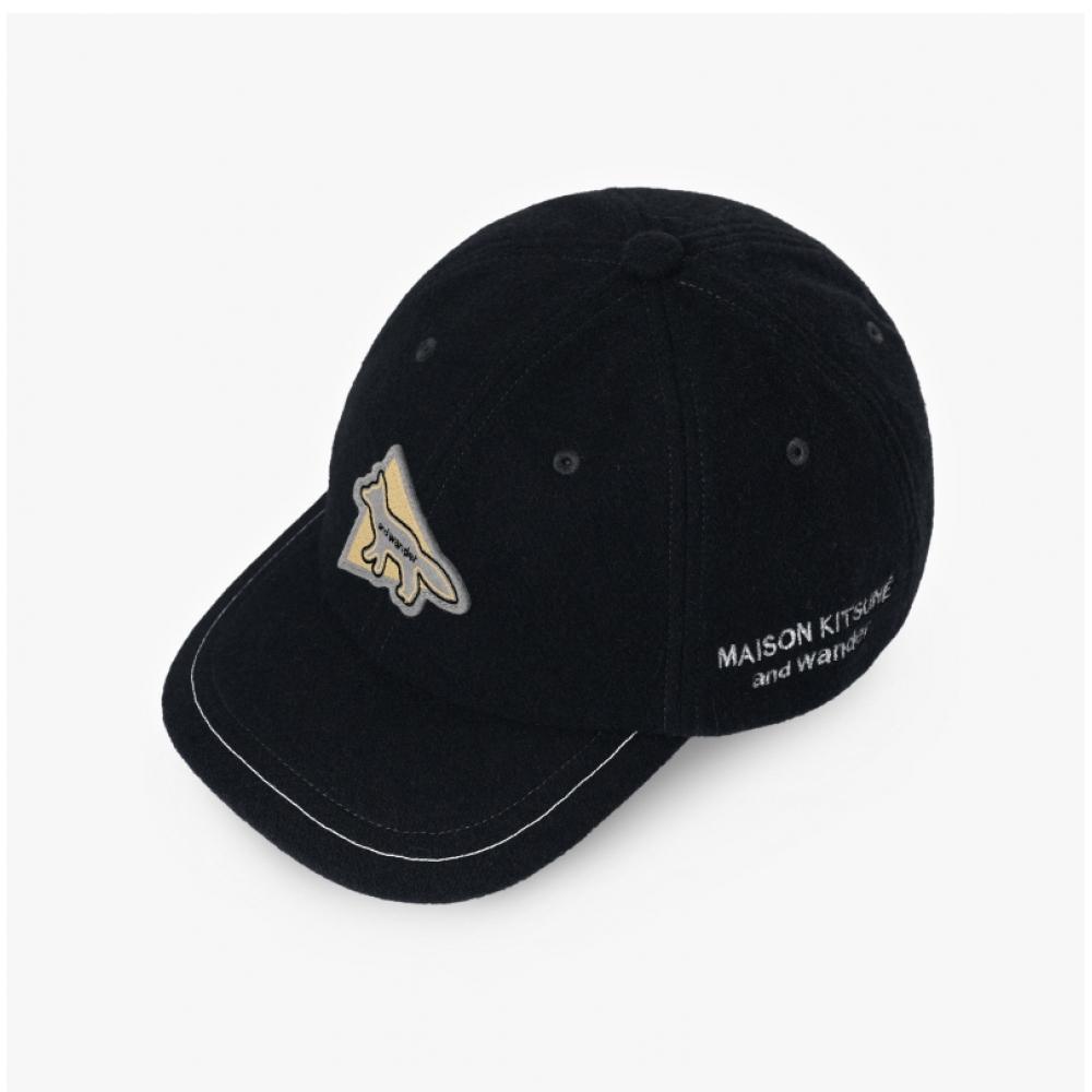 Maison Kitsune 5743286918 120 Maison Kitsune X   Wonder foX Logo Ball Cap