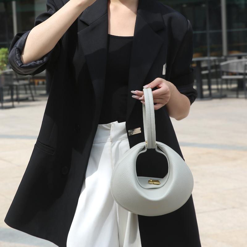 Ladies Carrying Armpit Bags, Commuting Versatile, Medium Size Monthly Curved Bag, Crescent Shaped Single Shoulder Crossbody Bag
