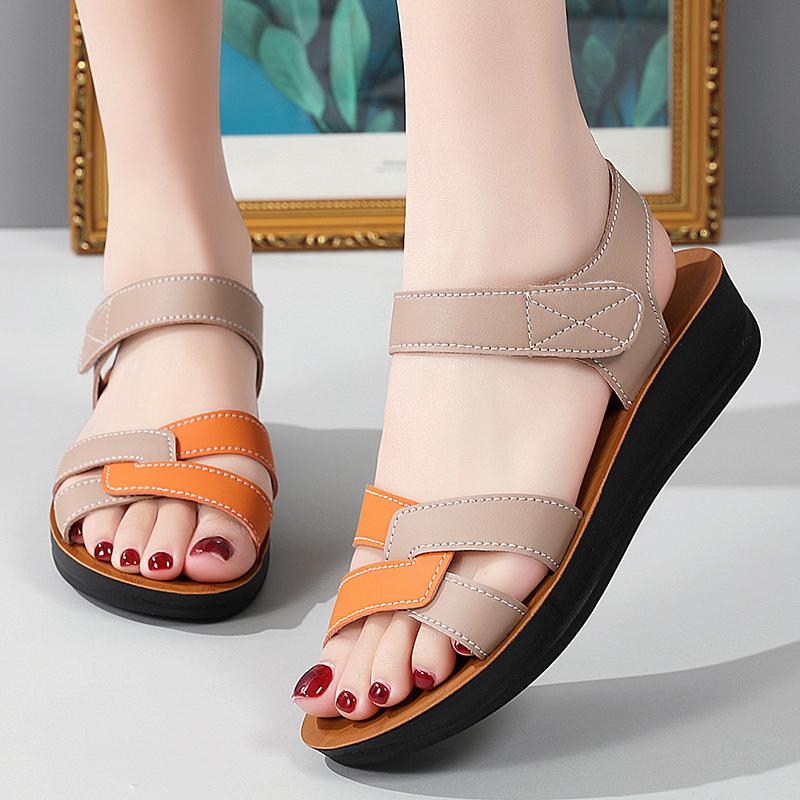 

Женские летние римские сандалии на плоской подошве, нарядные повседневные сандалии с открытым носком для мам больших размеров 43 коричневый