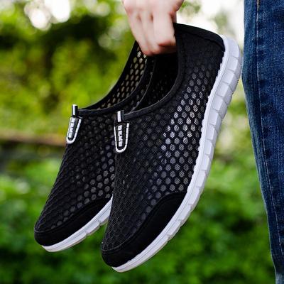 Mesh Shoes Men's Summer Breathable Hollow Sandals Male Old Beijing Mesh Cloth Shoes Leisure Sports Slip On Mesh Shoes.
