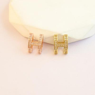 Korean Style Elegant Copper Pendant Necklace with Zircon Inlaid Letter H - Versatile Fashionable Accessory for Women