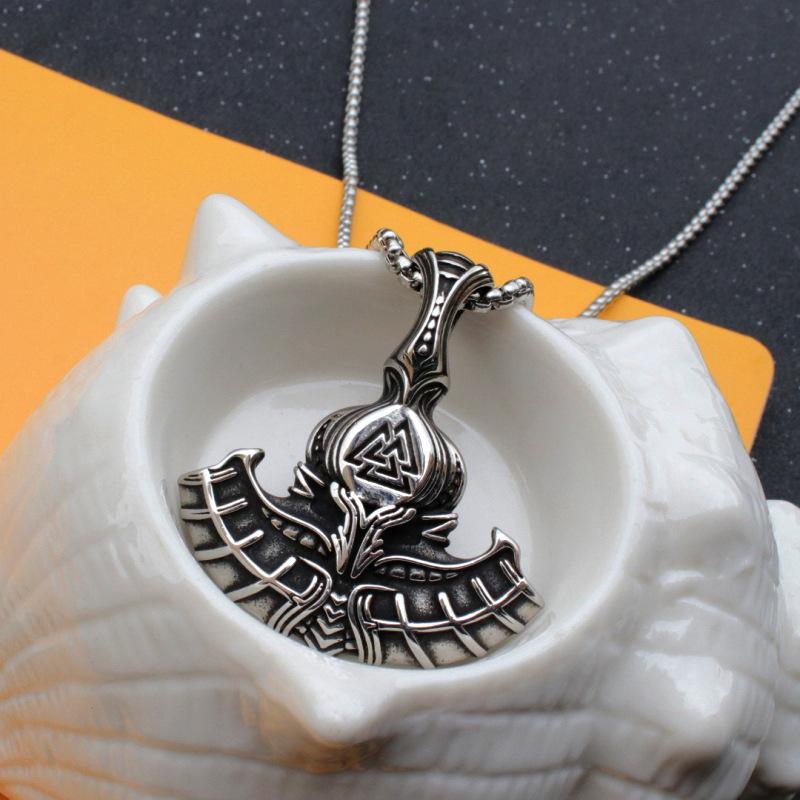 Viking Torto Ax Celtic Wolf Titanium Steel Pendant Necklace Men s European and American Necklace 60CM