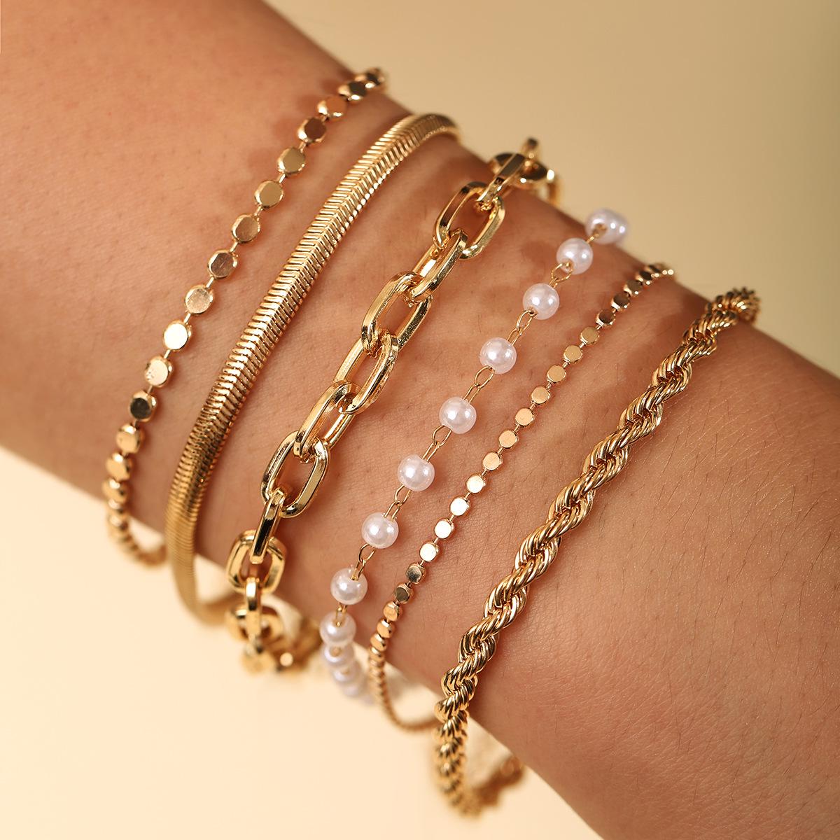 

Набір браслетів з ланцюжком Фігаро з 5 штук - Стильний та простий жіночий дизайн