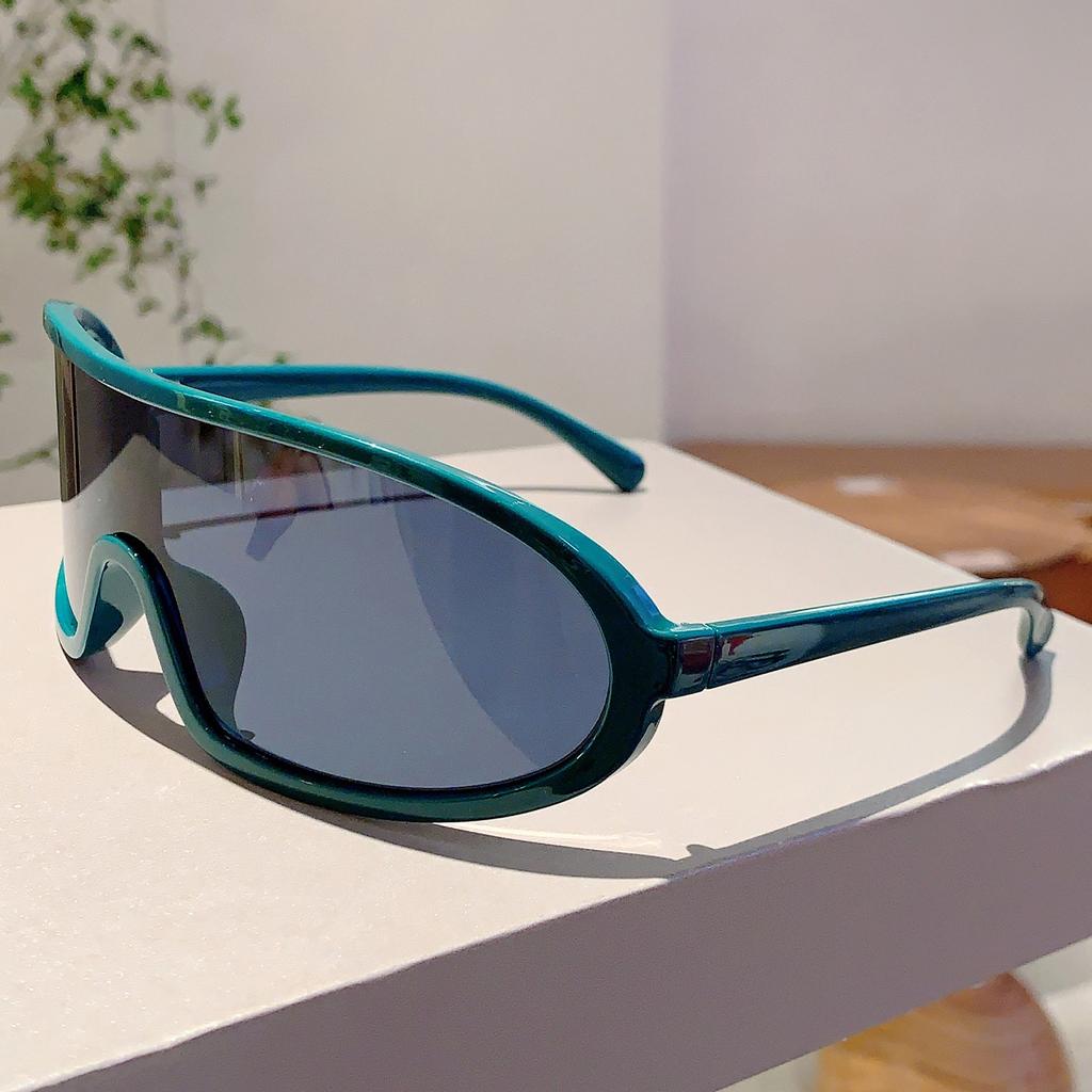 Oversized Sports Goggle  New Mirror Outdoor Cycling Protective Sunglasses Women Trendy Professional Anti-UV Shades