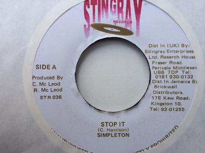 Płyta 7-calowa SIMPLETON - Stop It STR036 Stingray Record 1994 UK Reggae, Ska & Dub Używana
