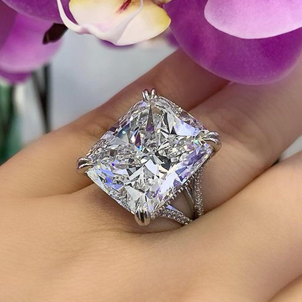 Luxuriöse Verlobungsringe für Frauen, schillerndes Wohlstandskristall-Accessoire für die Hochzeitsfeier, modischer Statement-Schmuck