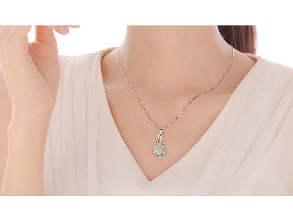 Yu Ding Sheng S925 Sterling Silver Teardrop Pendant with Natural Myanmar Jadeite for Women