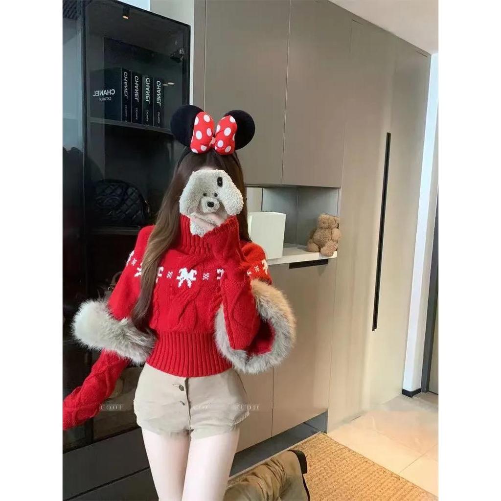 Festive Red French-Style One-Shoulder Slimming Sweater with Fur Collar for Holiday Season