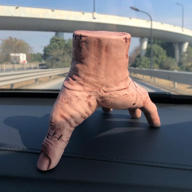 Halloween Horror Props Party Trick or Treat Broken Hand Adams Family Latex Palm Statue Home Decor Desktop Crafts