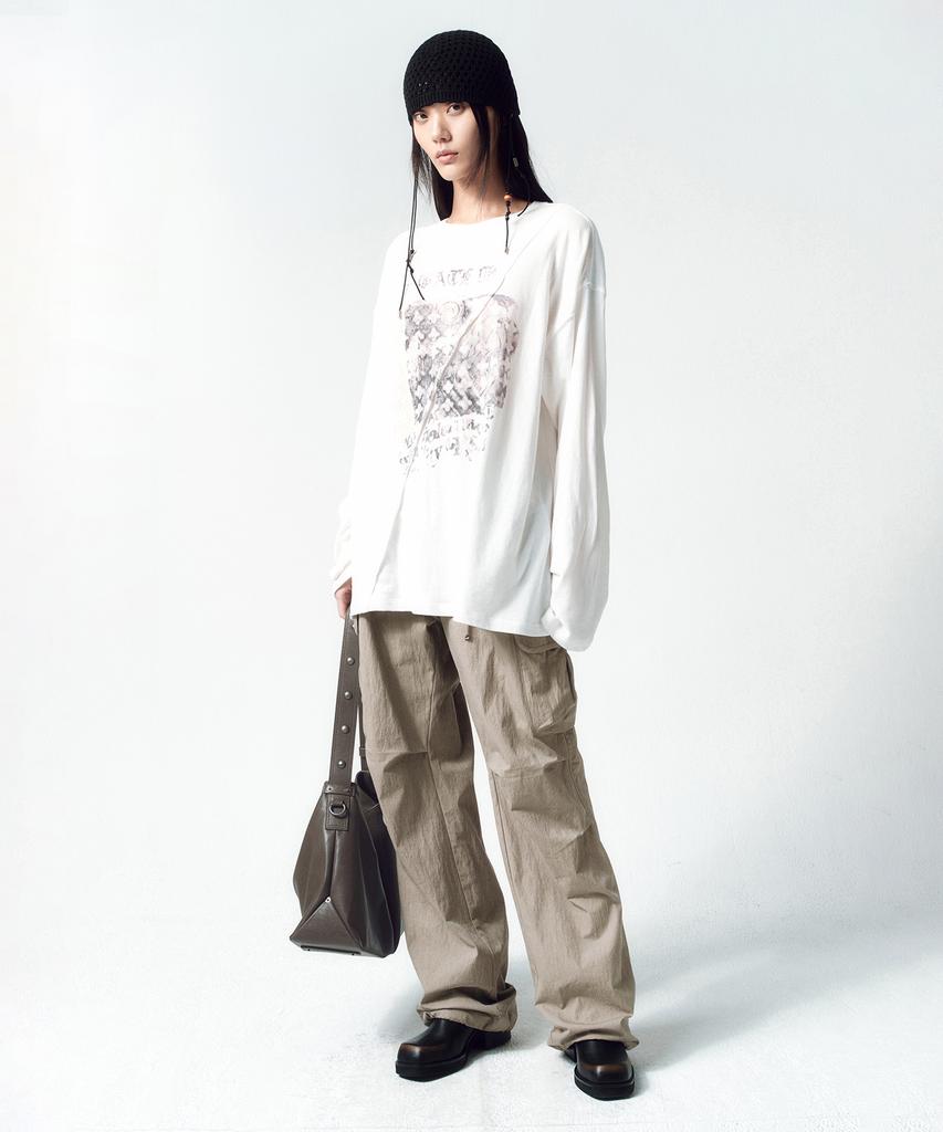INSILENCE WOMEN Ashed Semi-Wide Cargo Pants Ash Beige