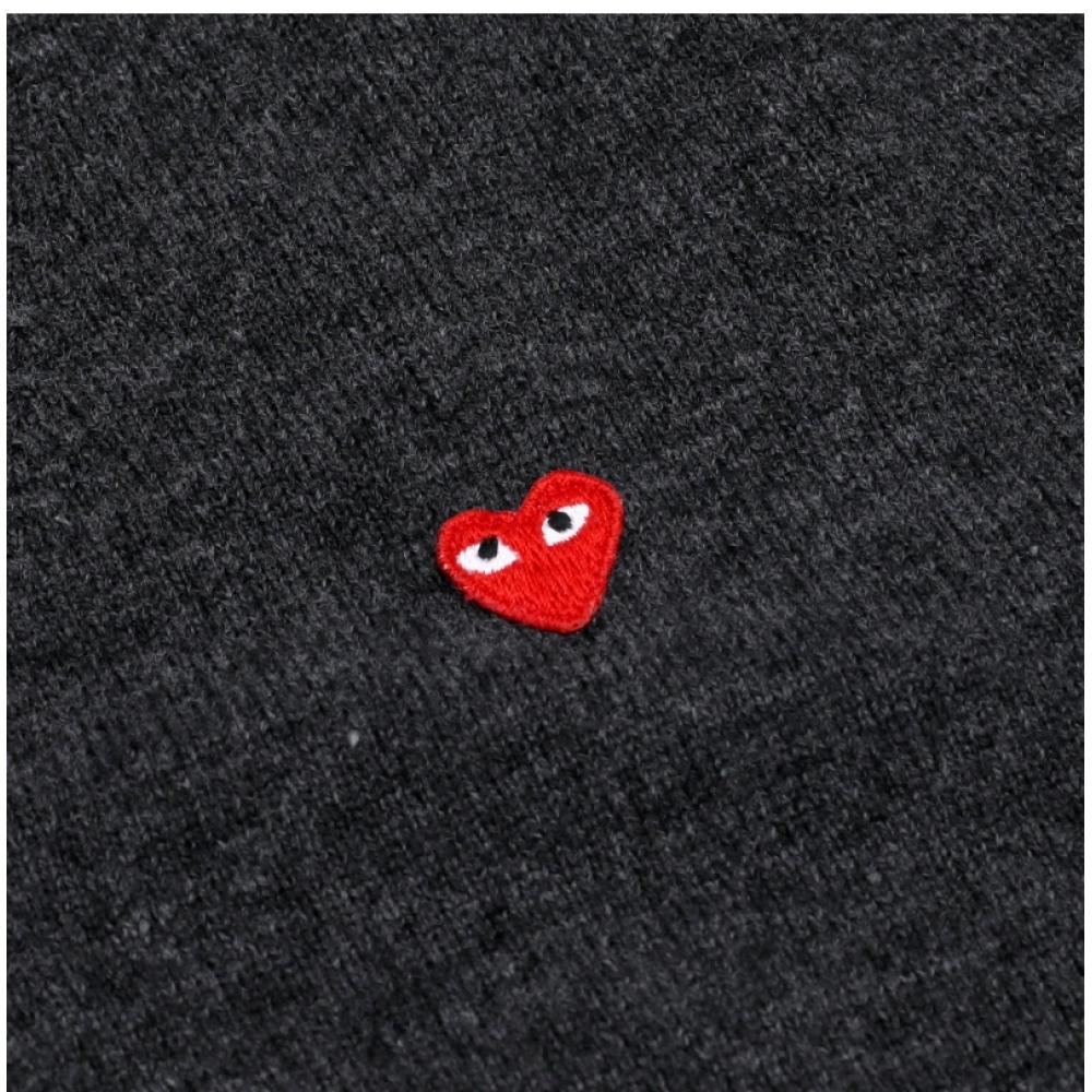 Comme Des Gar Ons 2 Play Play Small Red Heart Wappen V Neck Cardigan Ax N080 051