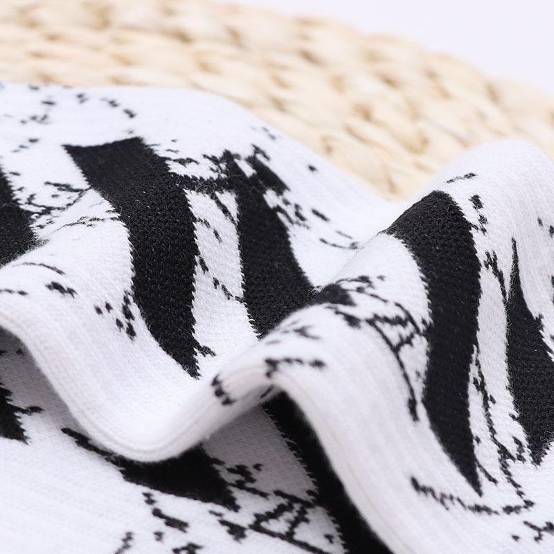 Men Spring Street Hip Hop Camo Cotton Comfortable Breathable Skateboard Mid Tube Socks