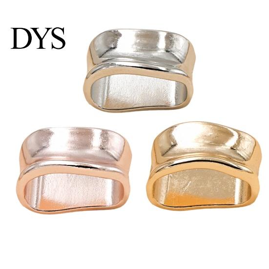 Irregular Curved Scarf Ring Oblate Ring, Geometric Simple Clip, Modern Women Jewelry Holder for Neckerchiefs Scarves Shirts High-end