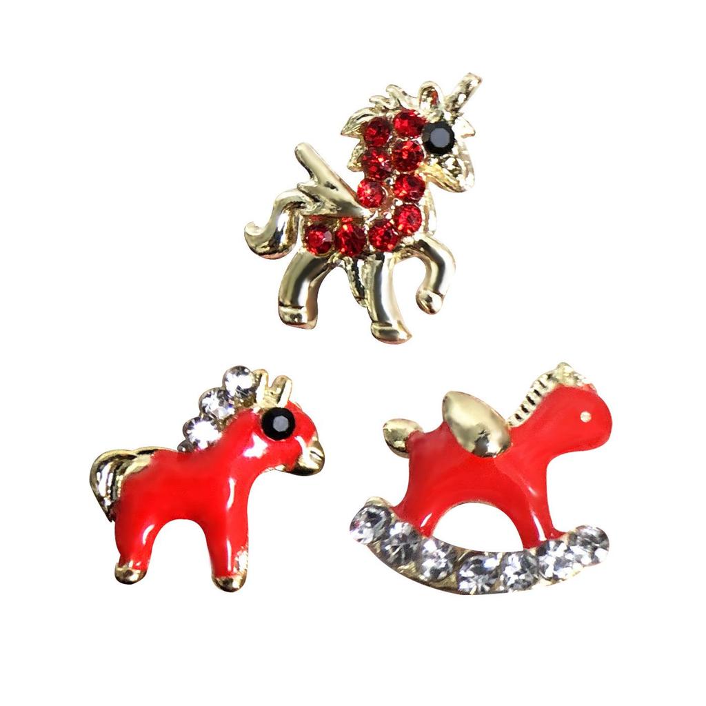 2026 New Year Little Horse Nail Art Decorations - Gold, Silver, and Red Rhinestone Press-on Nail Accessories
