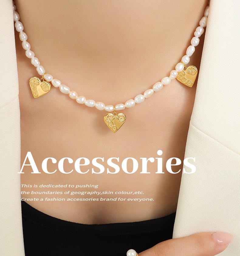 Retro Luxury Freshwater Pearl Necklace with Gold-Plated Titanium Steel Peach Heart Pendant