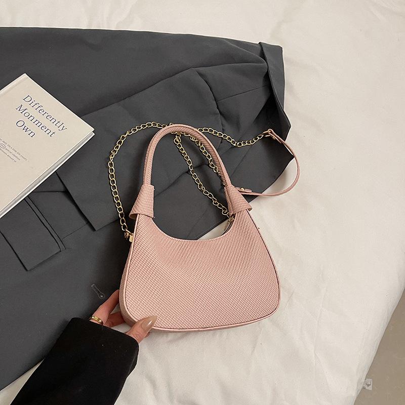 

ins super fire Internet celebrity small bag women patent leather women s handbag new simple underarm bag chain shoulder bag розовый