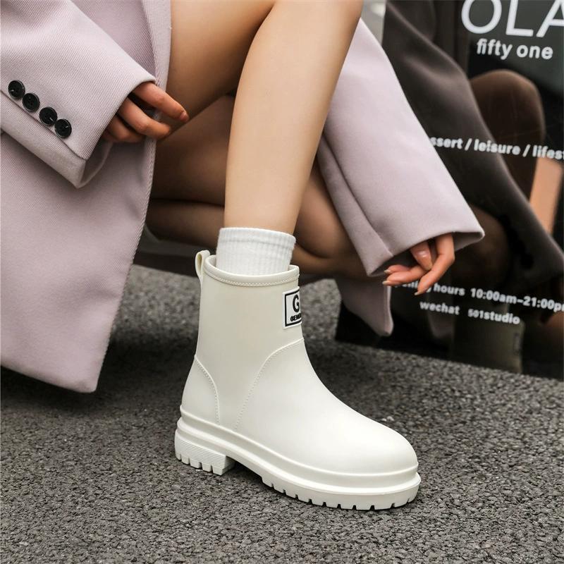 Middle Tube Women's Outdoor Rain Shoes Anti Slip Rubber Shoes Wear Resistant Water Shoes Short