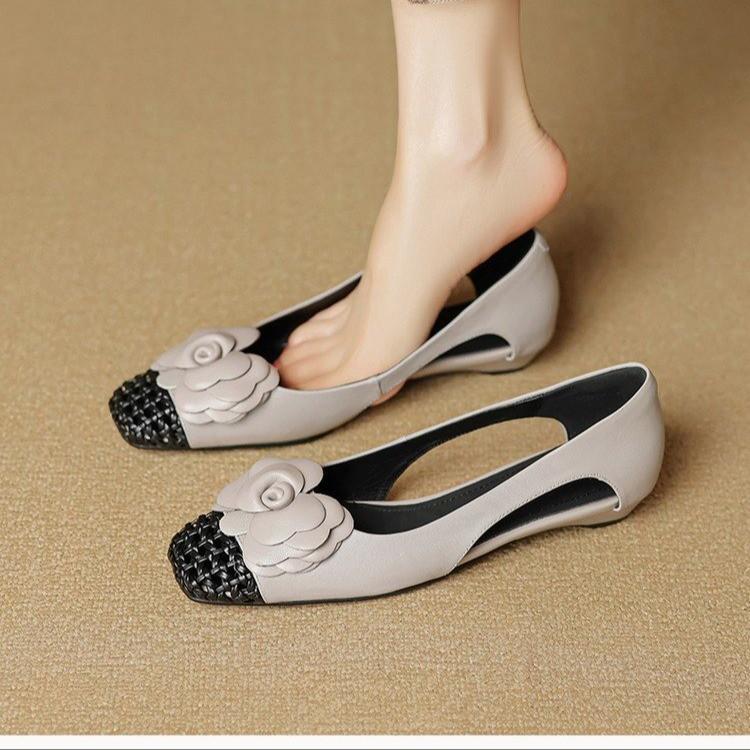 Niche Hollow Woven Square Head Shallow Mouth Single Shoes French Commuter Camellia Side Empty Thick Heel Bag Head Roman Sandals Women