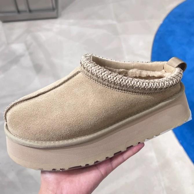 2025 Houmingzu Half Slippers: Women's Winter Plush Warm Cotton Shoes, One-Piece Fur Snow Boots for Outdoor Wear