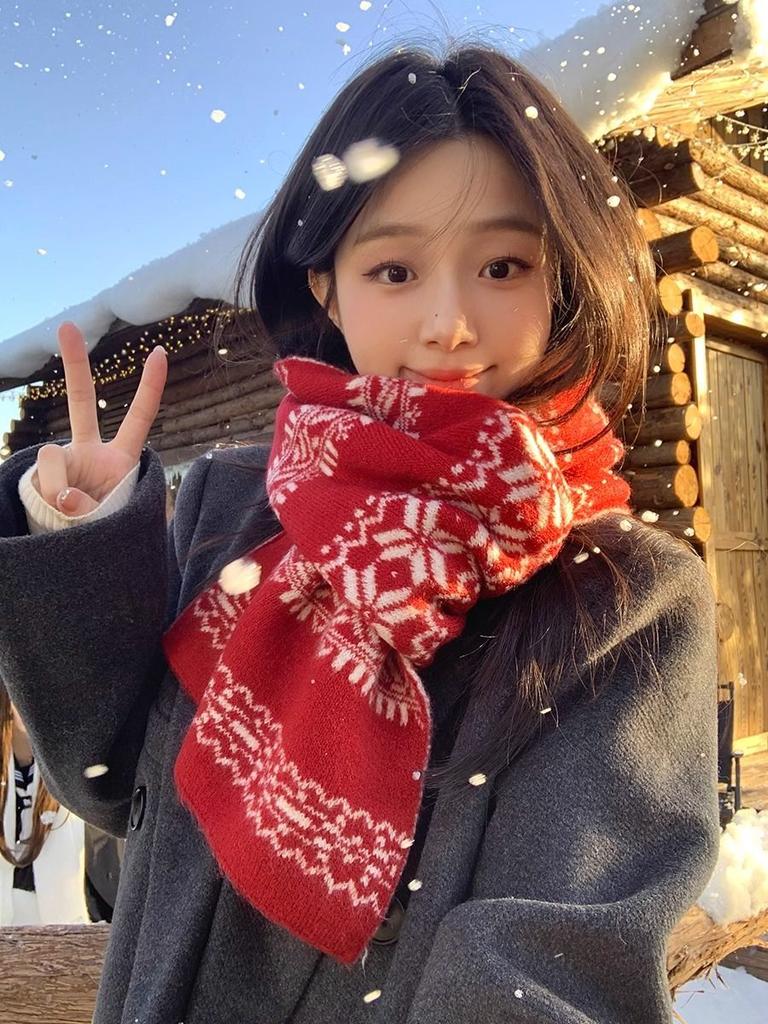 New 'S Christmas Red Knitted Scarf Women'S New Winter Atmosphere Containing Wool Thickened Warm Scarf