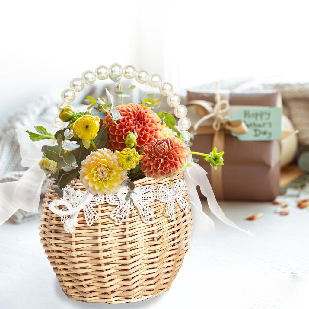 Small Flower Basket Pearl Handle Rattan Woven Flower Basket for Wedding Girl Home Decorations Picnic Garden 18cm