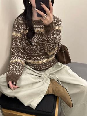 Women's Retro Fair Isle Crew Neck Pullover: Autumn/Winter Fashion Slimming Knitted Sweater